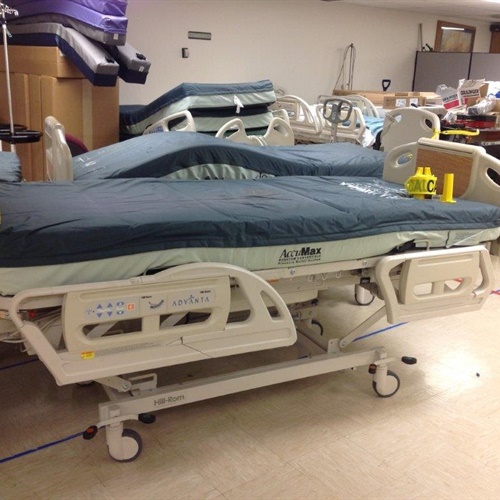 23 Hill Rom hospital beds